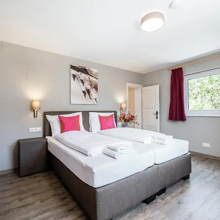 In Bruck Near Zell Am Slopes Alpstuga Fusch an der Glocknerstraße