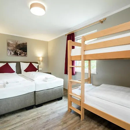 Chalet In Bruck Near Zell Am Slopes *