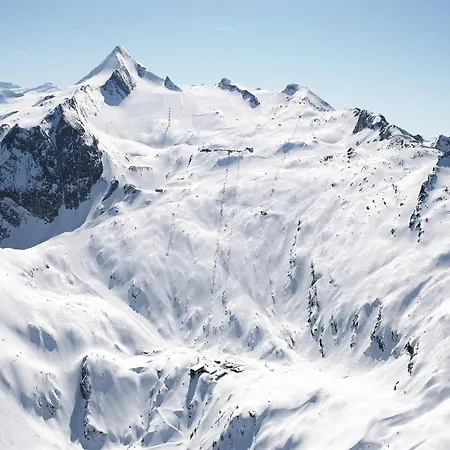 In Bruck Near Zell Am Slopes Alpstuga Fusch an der Glocknerstraße